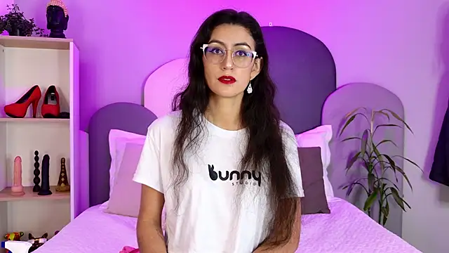 SophieGomez22 online show from May 20, 11:18 am