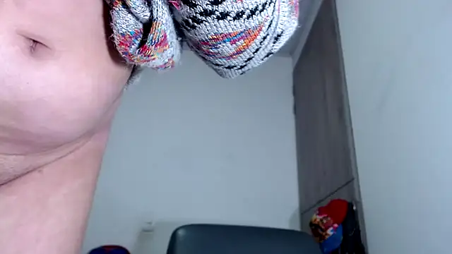 SOPHIA SQUIRTPUSSY online show from December 16, 10:58 pm