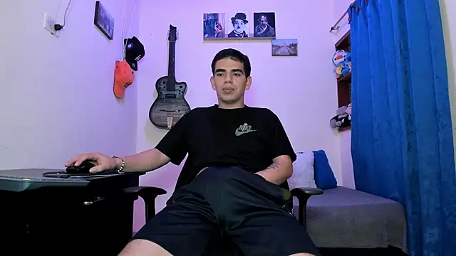 Ares Johnson online show from February 19, 6:43 pm
