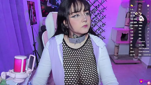 MaddyFooxx online show from May 27, 11:12 pm