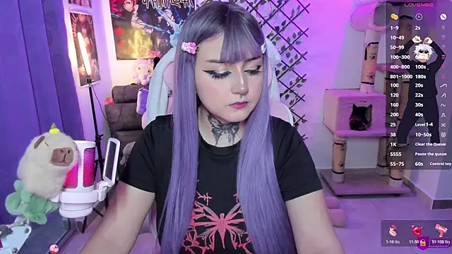 MaddyFooxx online show from May 7, 11:19 pm