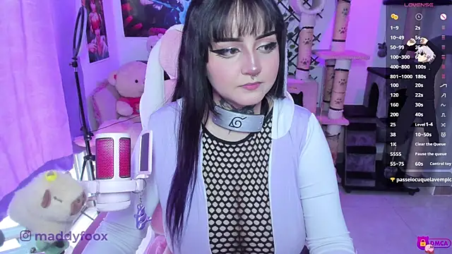 Snapshot of MaddyFooxx chatting on July 11, 10:43 pm MaddyFooxx online show from July 11, 10:43 pm