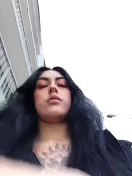 Snapshot of Mazikeen-- chatting on November 12, 10:13 pm Mazikeen-- online show from November 12, 10:13 pm