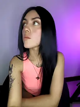 Snapshot of Mazikeen-- chatting on November 27, 10:10 pm Mazikeen-- online show from November 27, 10:10 pm