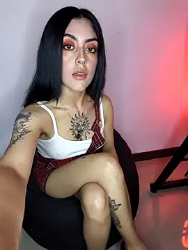 Snapshot of Mazikeen-- chatting on October 24, 9:25 pm Mazikeen-- online show from October 24, 9:25 pm