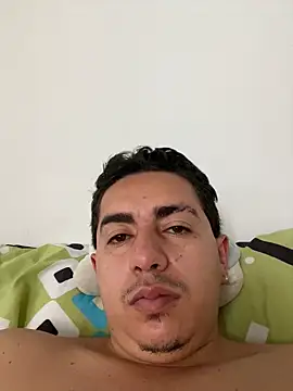 Snapshot of DanielGomez9 chatting on March 16, 6:01 pm DanielGomez9 online show from March 16, 6:01 pm