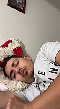 Snapshot of DanielGomez9 chatting on February 16, 10:00 pm DanielGomez9 online show from February 16, 10:00 pm