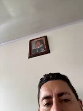 Snapshot of DanielGomez9 chatting on March 9, 8:21 pm DanielGomez9 online show from March 9, 8:21 pm