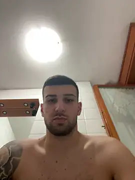 Snapshot of davide__05 chatting on July 21, 1:08 am davide 05 online show from July 21, 1:08 am