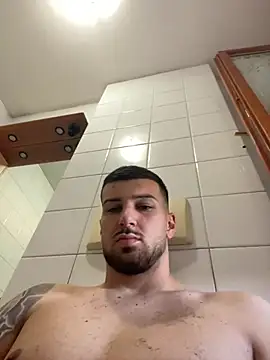 Snapshot of davide__05 chatting on July 12, 1:34 pm davide 05 online show from July 12, 1:34 pm