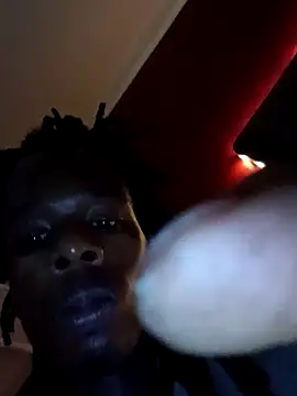 Snapshot of Puffgettingstuffed chatting on September 16, 1:23 pm Puffgettingstuffed online show from September 16, 1:23 pm