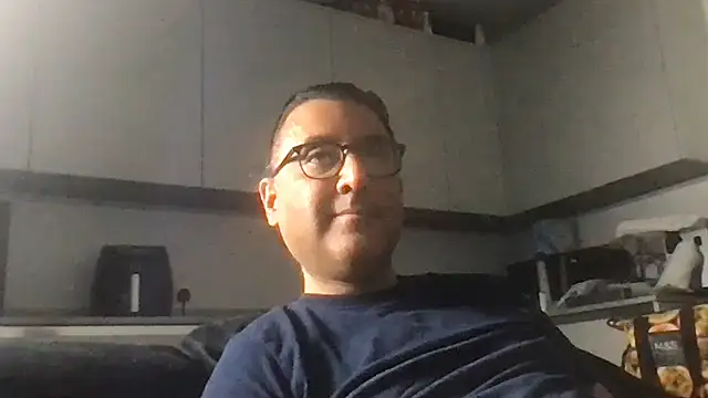 Robin007 online show from November 2, 4:45 pm