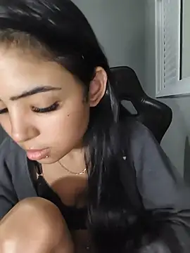 Snapshot of Livia_Diaz chatting on July 11, 1:28 am Livia Diaz online show from July 11, 1:28 am