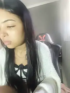 Snapshot of Livia_Diaz chatting on July 14, 6:03 pm Livia Diaz online show from July 14, 6:03 pm