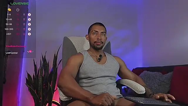 Couple muscle1 online show from April 16, 11:22 am