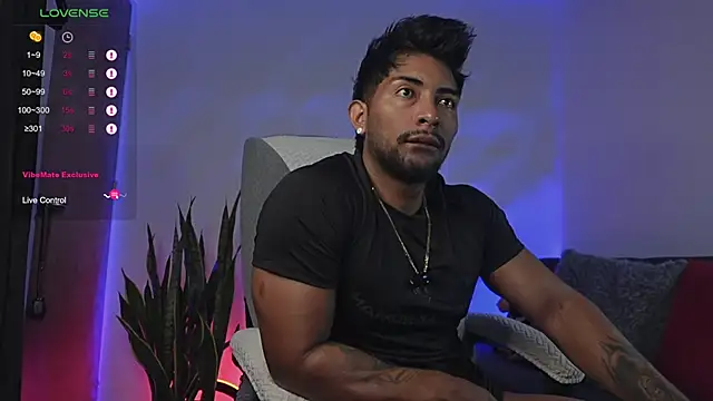 Couple muscle1 online show from April 15, 11:27 am