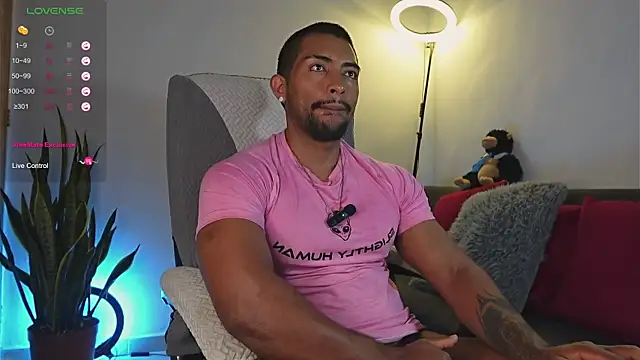 Couple muscle1 online show from April 27, 2:04 pm