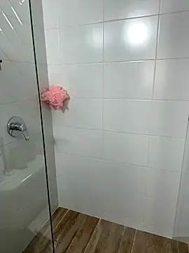 Eva Gonzalez online show from October 12, 3:35 pm