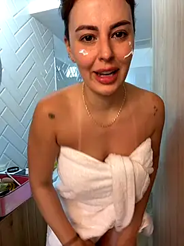 Eva Gonzalez online show from October 5, 2:52 pm