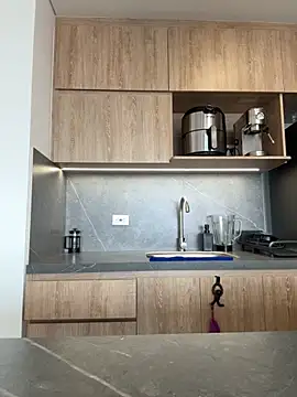 Eva Gonzalez online show from October 26, 1:44 pm