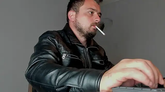 Snapshot of Master_Mark_Wayne chatting on October 21, 5:23 pm Master Mark Wayne online show from October 21, 5:23 pm