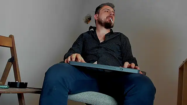 Snapshot of Master_Mark_Wayne chatting on November 16, 11:19 pm Master Mark Wayne online show from November 16, 11:19 pm