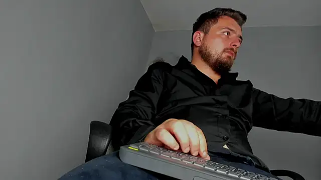 Snapshot of Master_Mark_Wayne chatting on November 13, 12:36 am Master Mark Wayne online show from November 13, 12:36 am