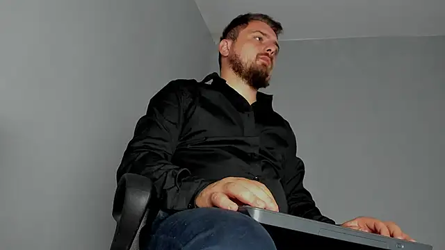 Snapshot of Master_Mark_Wayne chatting on November 13, 12:42 pm Master Mark Wayne online show from November 13, 12:42 pm