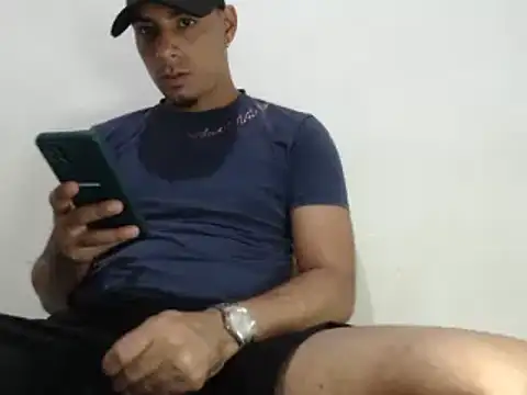 Snapshot of bonehur chatting on February 23, 10:31 pm bonehur online show from February 23, 10:31 pm
