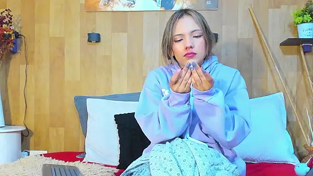 marianaa90 online show from February 21, 11:34 am