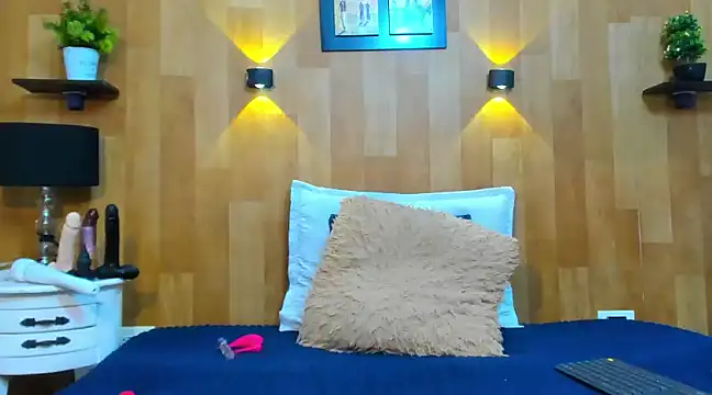 Snapshot of marianaa90 chatting on March 12, 7:25 pm marianaa90 online show from March 12, 7:25 pm
