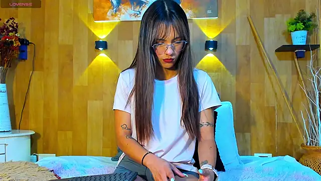 Snapshot of marianaa90 chatting on May 23, 12:26 pm marianaa90 online show from May 23, 12:26 pm