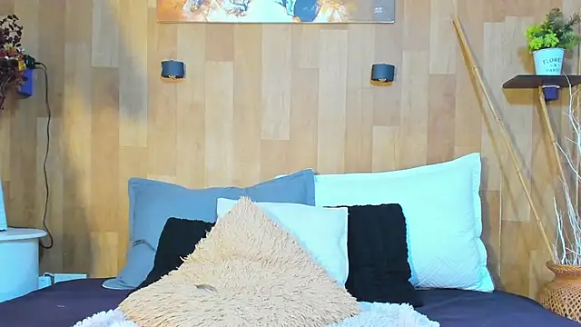 marianaa90 online show from February 25, 1:55 pm