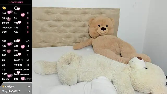 DarcieJane online show from December 5, 9:44 pm