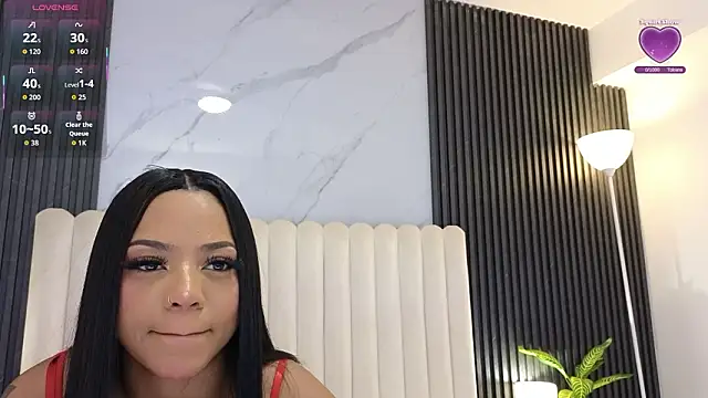 Madiee Rhea online show from March 16, 8:11 pm