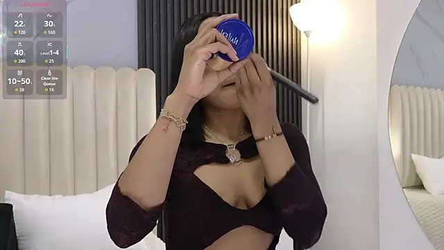 Madiee Rhea online show from March 30, 7:59 pm