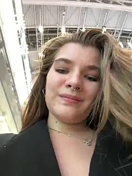 Snapshot of Holy_Tereza chatting on March 11, 6:30 pm Holy Tereza online show from March 11, 6:30 pm