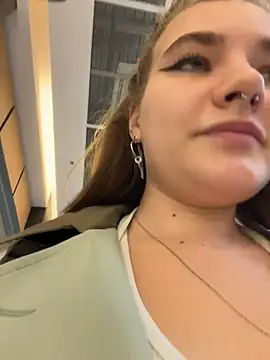Holy Tereza online show from May 23, 4:06 pm