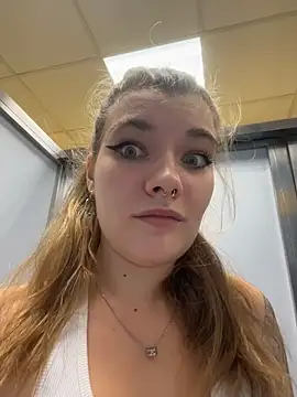 Snapshot of Holy_Tereza chatting on November 11, 3:51 pm Holy Tereza online show from November 11, 3:51 pm