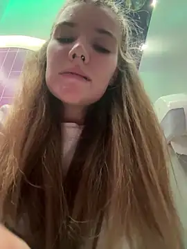 Snapshot of Holy_Tereza chatting on February 25, 6:23 pm Holy Tereza online show from February 25, 6:23 pm