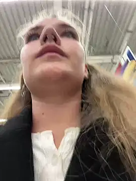 Snapshot of Holy_Tereza chatting on February 20, 2:35 pm Holy Tereza online show from February 20, 2:35 pm