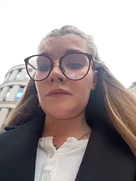 Snapshot of Holy_Tereza chatting on March 8, 2:40 pm Holy Tereza online show from March 8, 2:40 pm