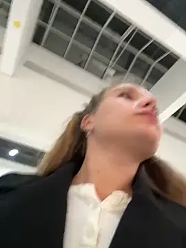 Snapshot of Holy_Tereza chatting on February 20, 5:41 pm Holy Tereza online show from February 20, 5:41 pm