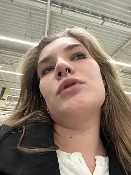 Snapshot of Holy_Tereza chatting on February 22, 3:25 pm Holy Tereza online show from February 22, 3:25 pm