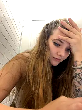 Snapshot of Holy_Tereza chatting on October 3, 3:35 pm Holy Tereza online show from October 3, 3:35 pm