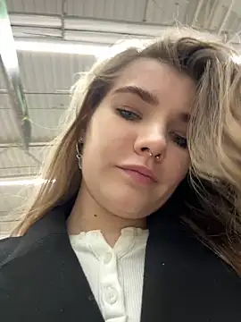 Snapshot of Holy_Tereza chatting on January 29, 3:26 pm Holy Tereza online show from January 29, 3:26 pm