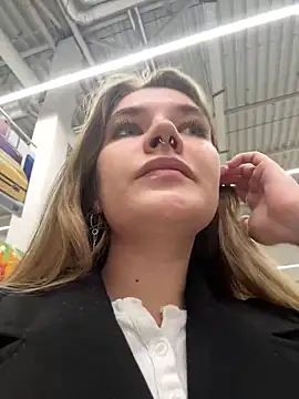 Snapshot of Holy_Tereza chatting on March 4, 3:26 pm Holy Tereza online show from March 4, 3:26 pm