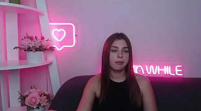 Snapshot of MilanaAngelAs chatting on February 21, 11:44 am MilanaAngelAs online show from February 21, 11:44 am