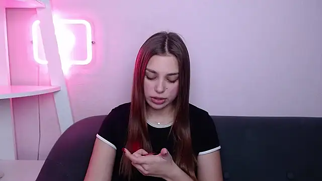 MilanaAngelAs online show from March 16, 8:44 pm