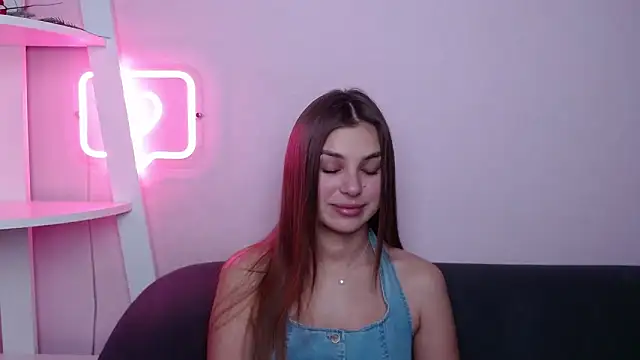 MilanaAngelAs online show from February 21, 5:48 pm